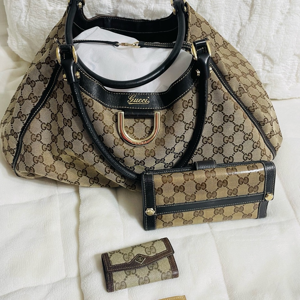 Gucci Brown Monogram Handbag, Wallet, and keychain wallet - Picture 6 of 16